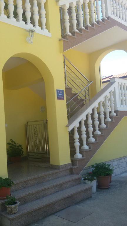 Apartment Smajlovic Kukci Bagian luar foto